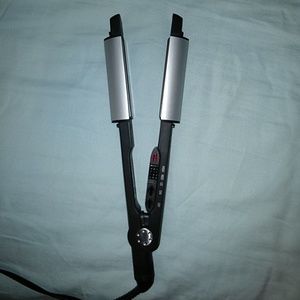 Conair infinity straightener and curler